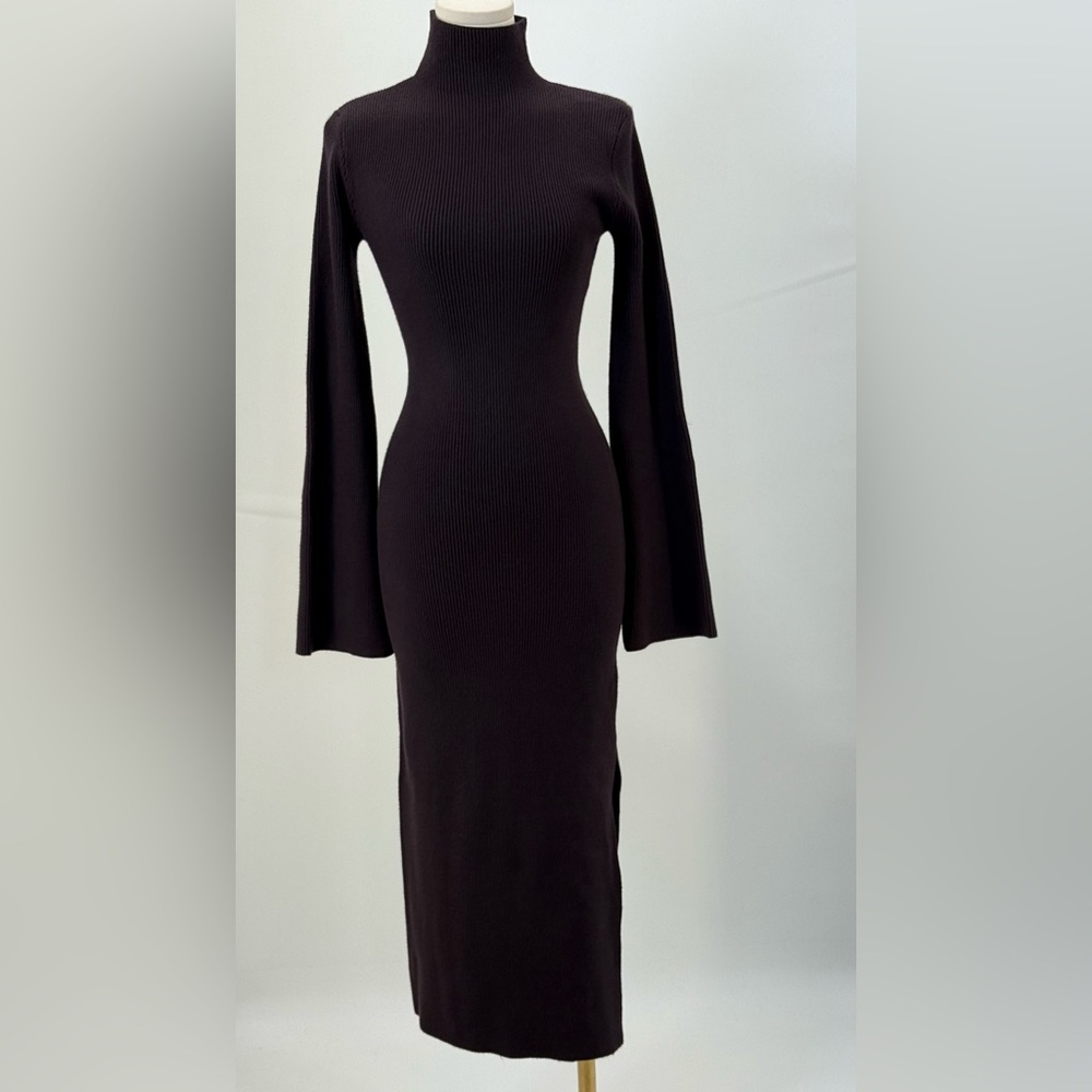 Crescent ASTOR LONG BELL SLEEVE MIDI Fitted SWEATER DRESS - PLUM Size M - Picture 7 of 16